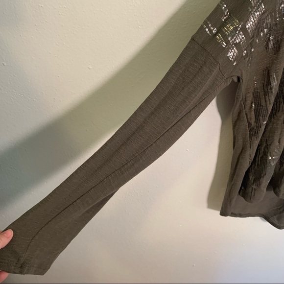 XXI Forever 21 Long Sleeve Top Olive Green Sequins - Picture 6 of 9